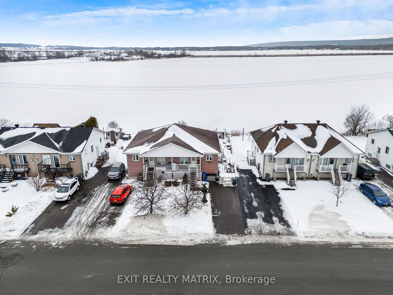 991 Jacynthe St, Hawkesbury, K6A 3W4 | Image 3