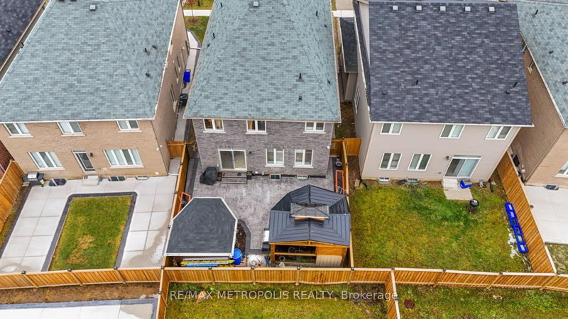 Main - 112 Longboat Ru, Brantford, N3T 6P4 | Image 2