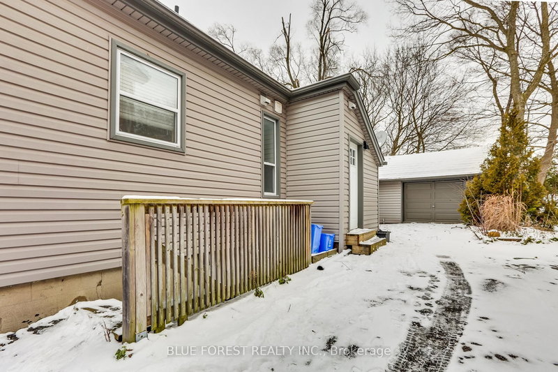 17 McDonald Ave, London North, N6G 1A9 | Image 2