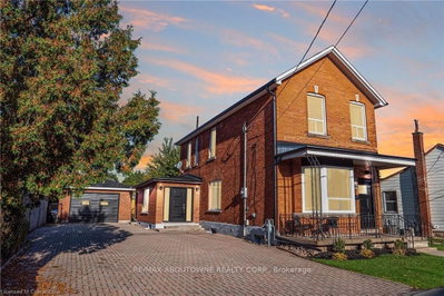 Semi-Detached House leased at 1-43 Crooks Street, Hamilton, Ontario, L8R 2Z7 - Strathcona - MLS: X12696302