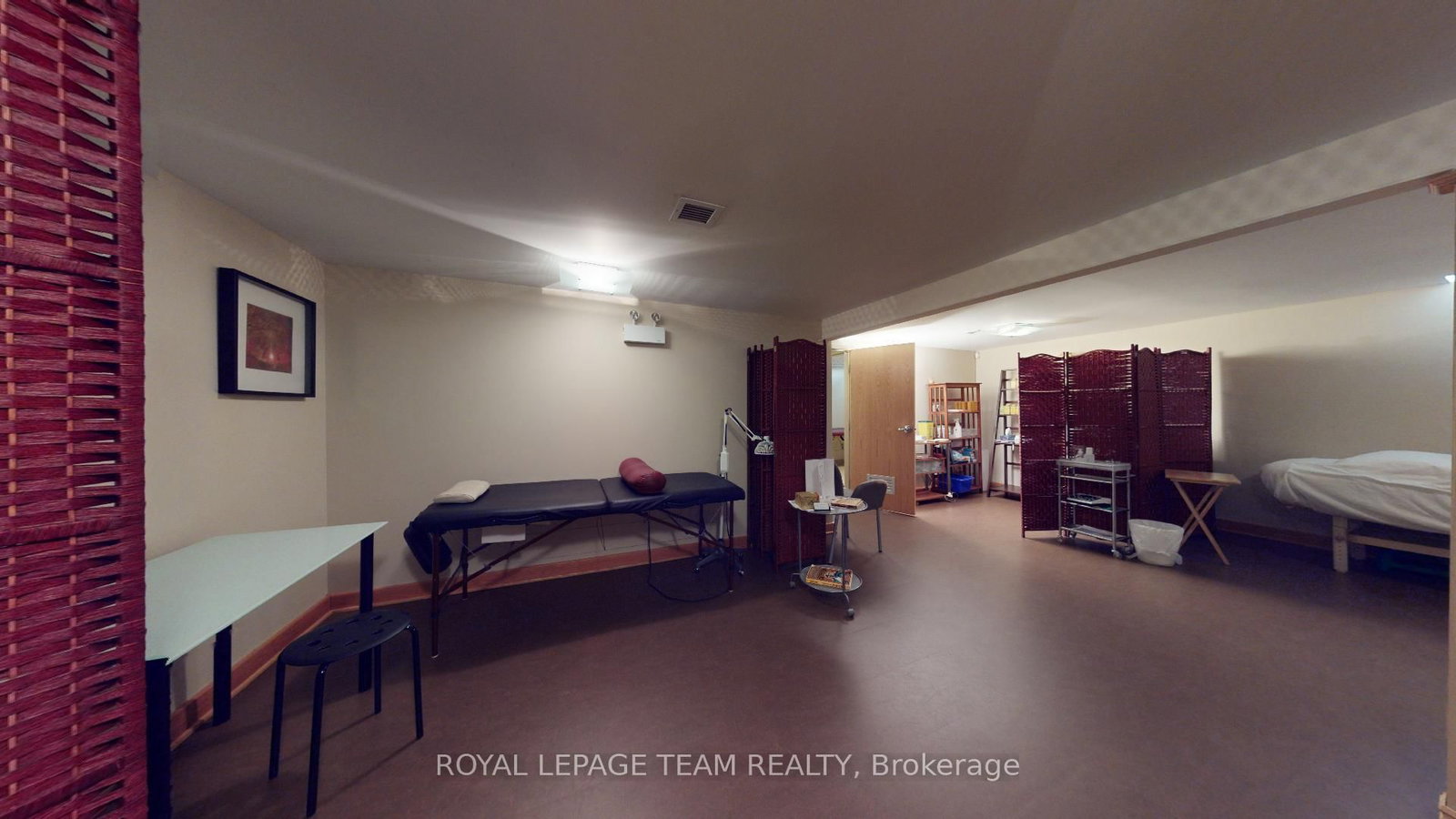 942 Merivale Road - Photo 14