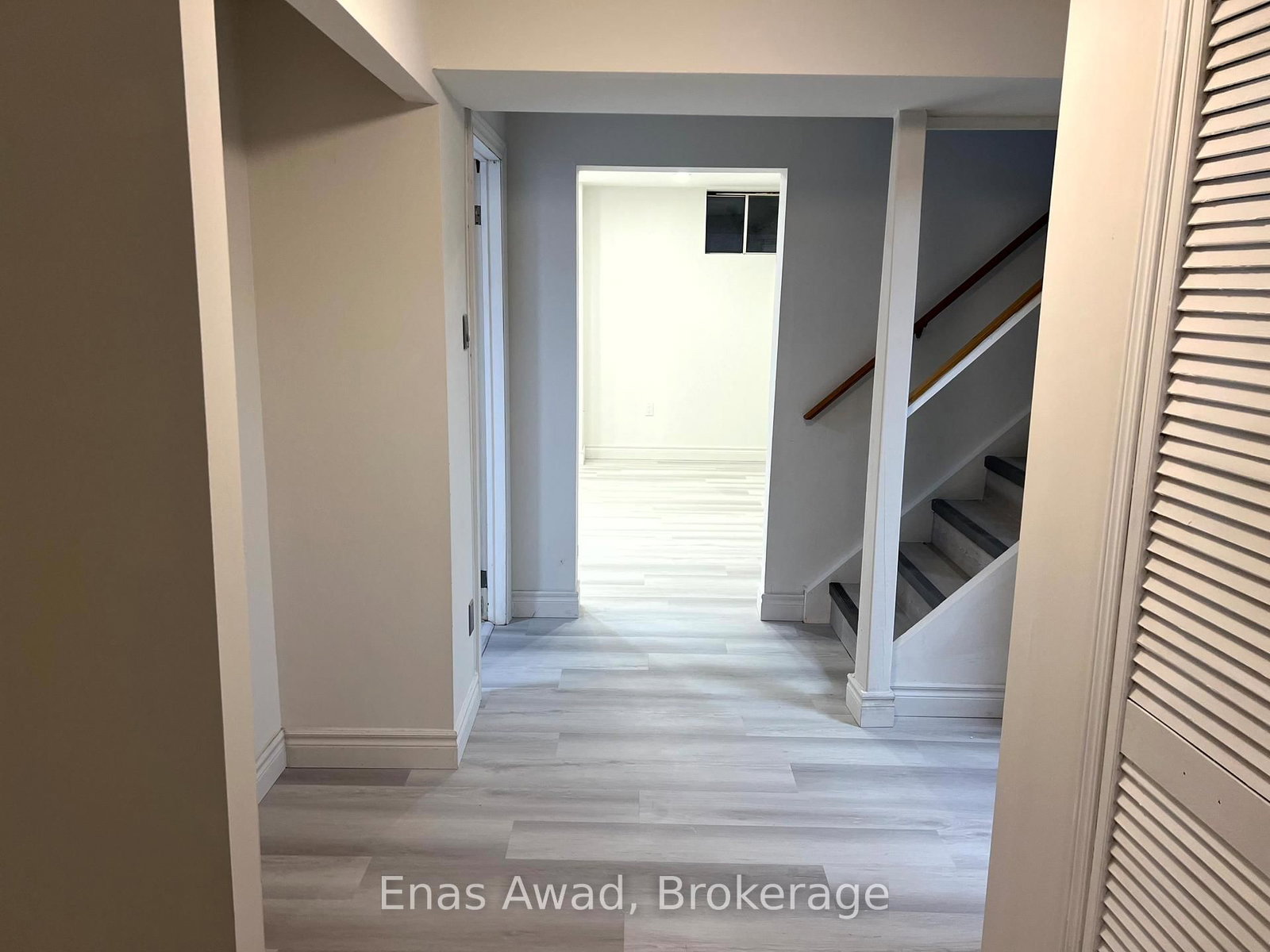 Detached House for sale at 1402 Clearview Drive, Peterborough, Ontario, K9K 1Z8 - Monaghan Ward 2 - MLS: X12697644