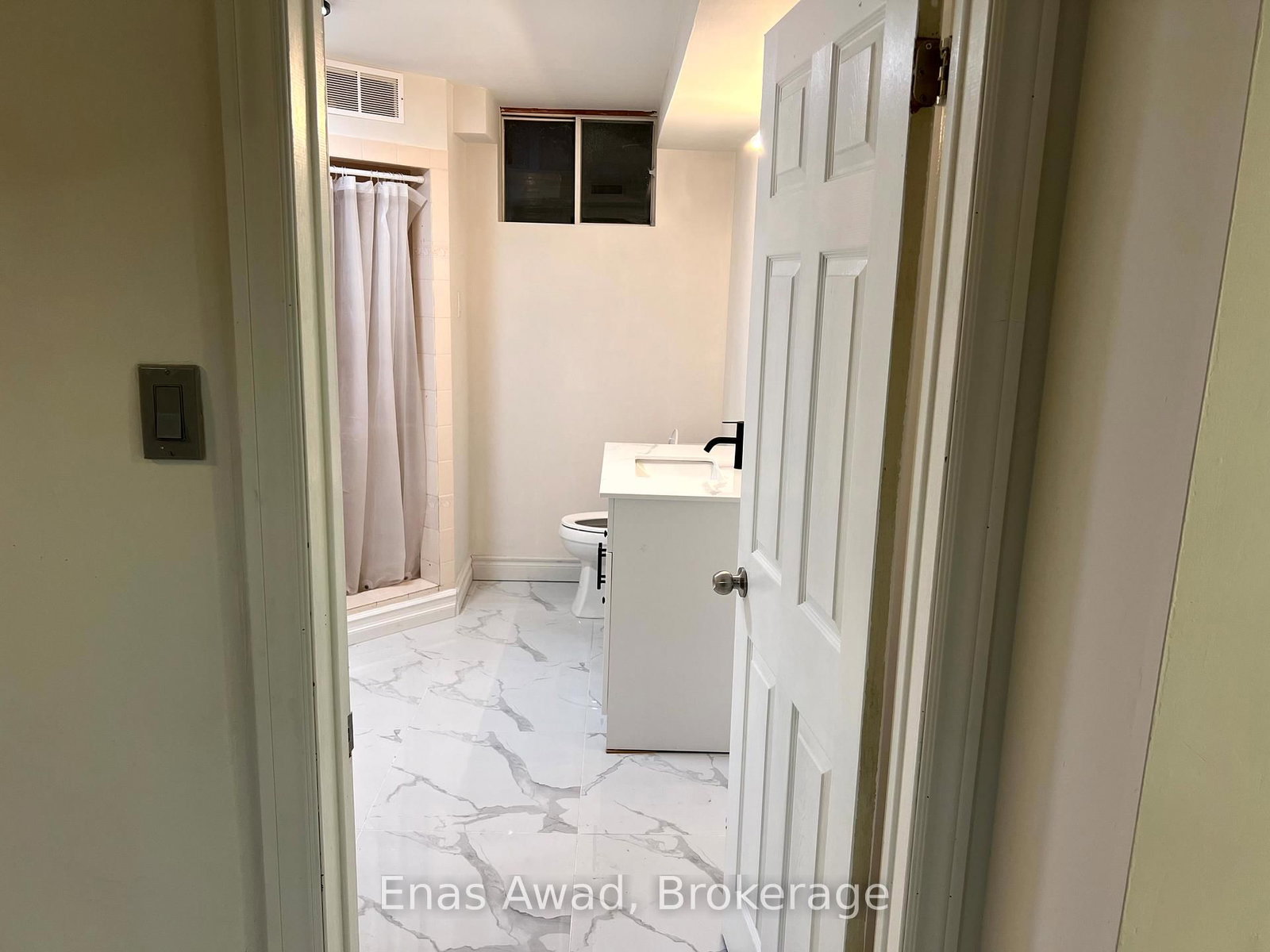 Detached House for sale at 1402 Clearview Drive, Peterborough, Ontario, K9K 1Z8 - Monaghan Ward 2 - MLS: X12697644