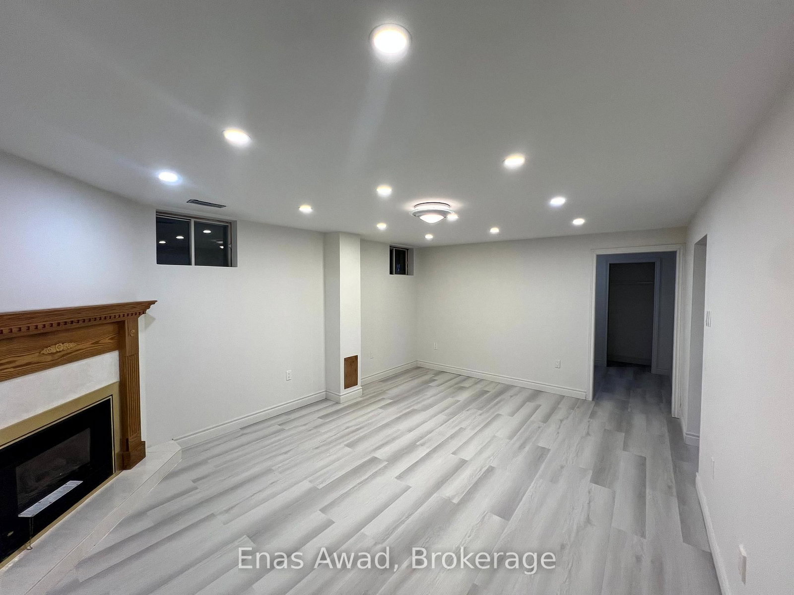 Detached House for sale at 1402 Clearview Drive, Peterborough, Ontario, K9K 1Z8 - Monaghan Ward 2 - MLS: X12697644