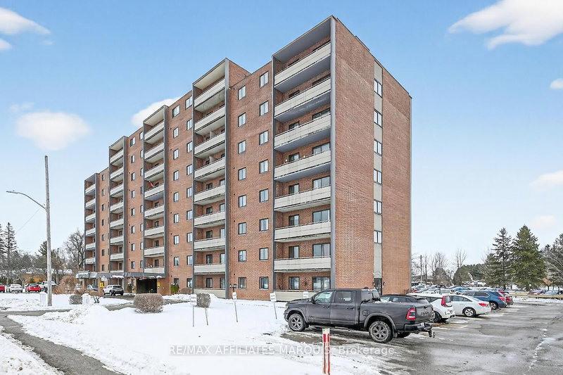 204 - 41 Sunset Blvd, Perth, K7H 3H8 | Image 3