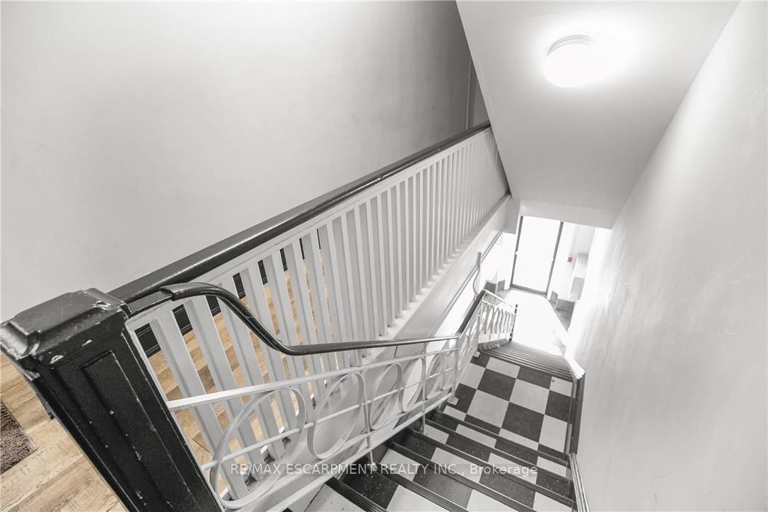 63 John Street S, Unit 302 - Photo 18