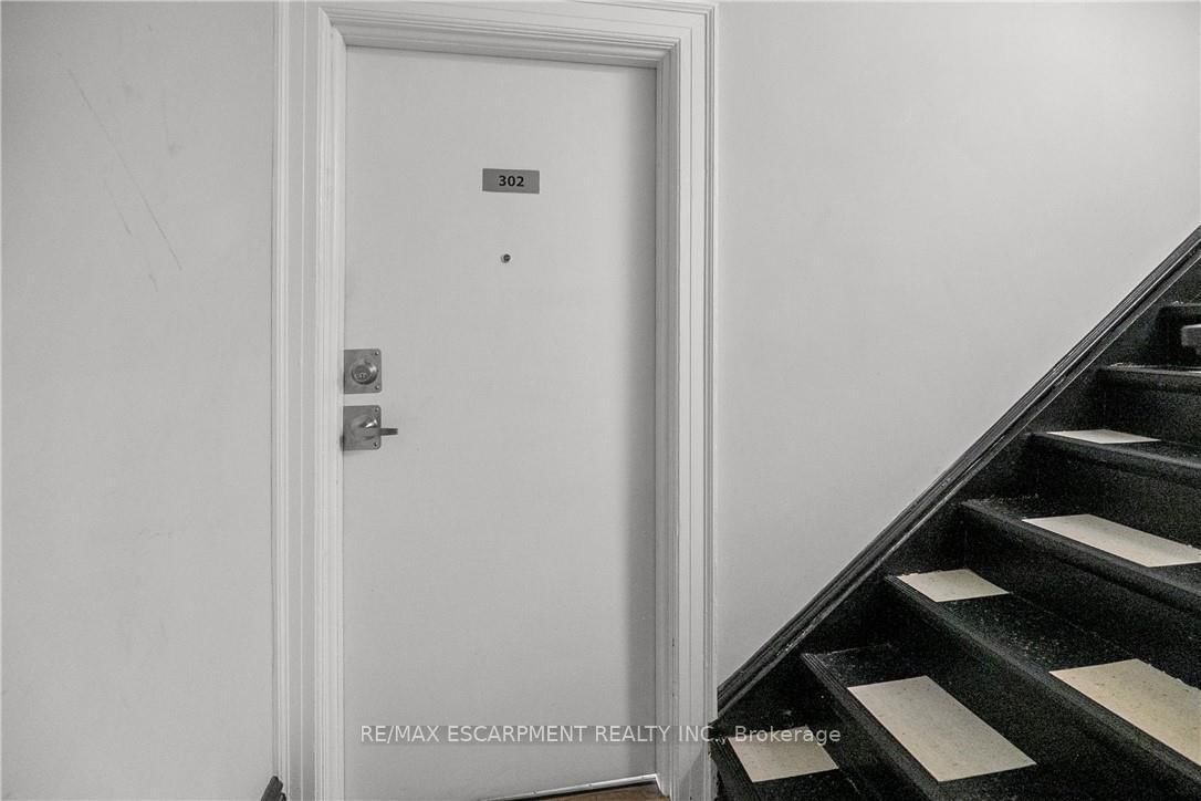 63 John Street S, Unit 302 - Photo 6