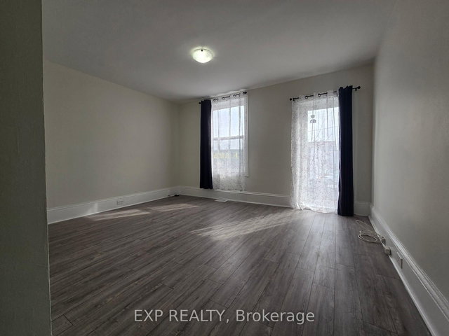 2 - 1055 SOMERSET Street