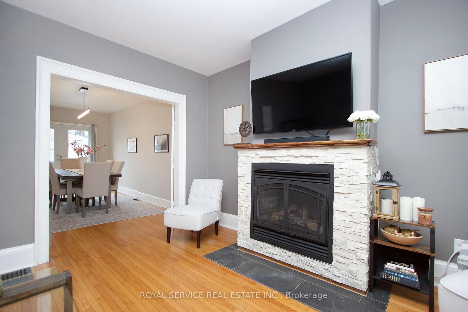 Listing Image 16