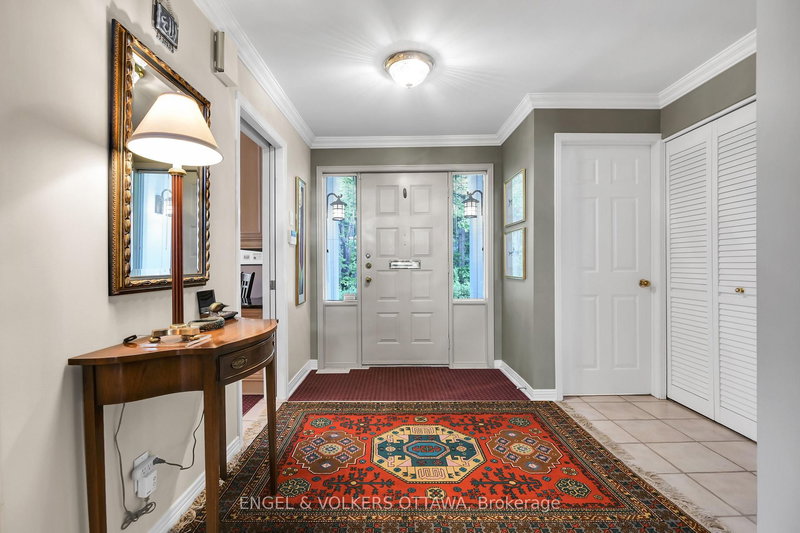 1 - 65 Whitemarl Dr, Ottawa, K1L 8J9 | Image 3