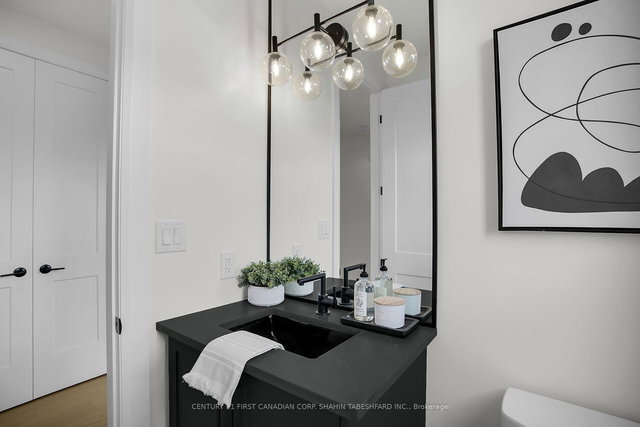 2299 Darwin Crescent