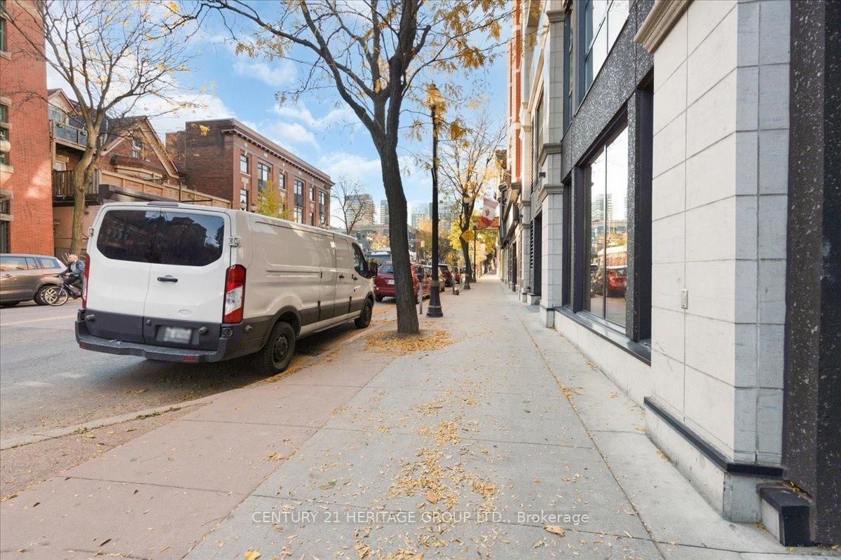 185 James Street N, Unit 3 - Photo 11