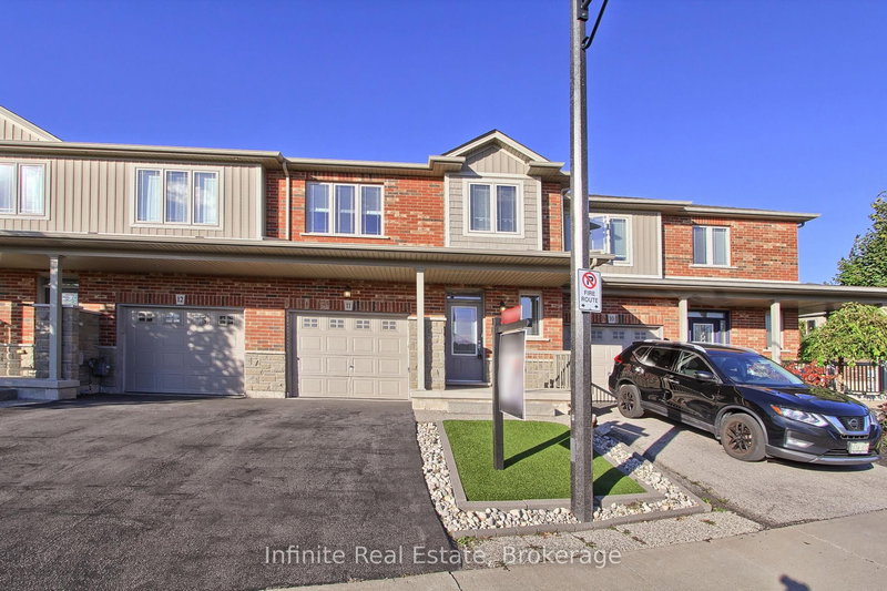11 - 380 Lake St, Grimsby, L3M 0E8 | Image 2