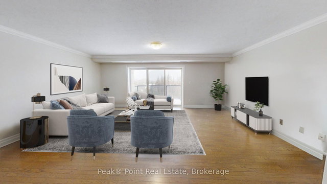 402 - 221 ADELAIDE Street