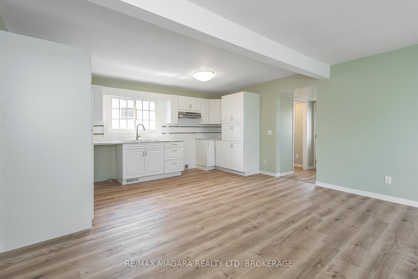 Detached House for sale at 243 North Street, Fort Erie, Ontario, L2A 3R9 - Central - MLS: X12701192