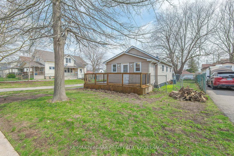 243 North St N, Fort Erie, L2A 3R9 | Image 2