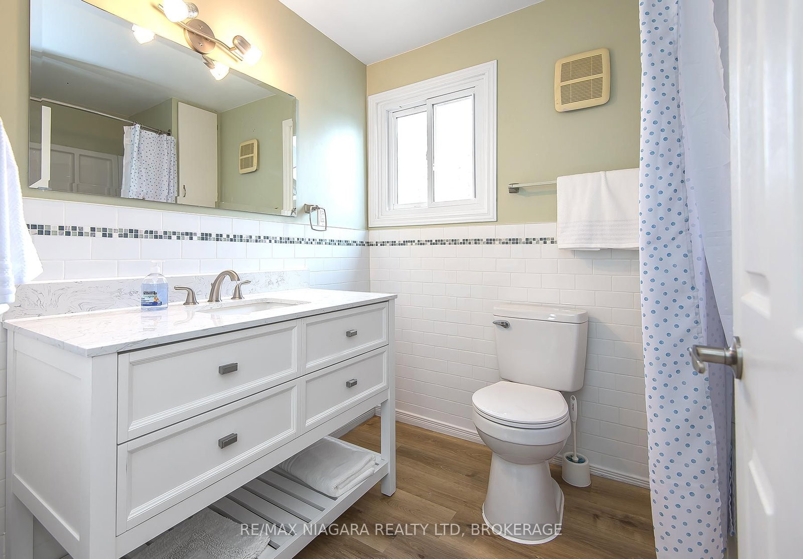 243 North Street N - Photo 24