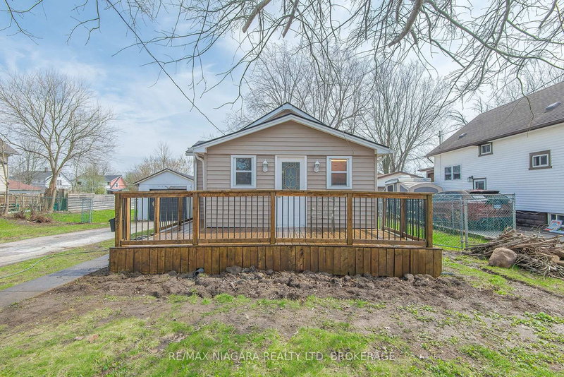 243 North St N, Fort Erie, L2A 3R9 | Image 3