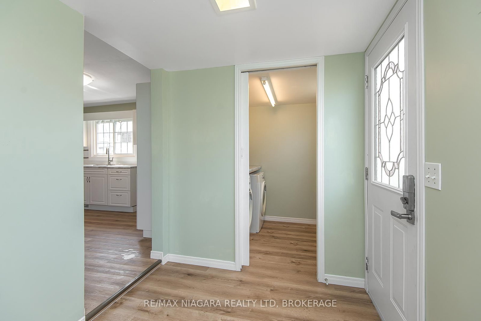 Detached House for sale at 243 North Street, Fort Erie, Ontario, L2A 3R9 - Central - MLS: X12701192