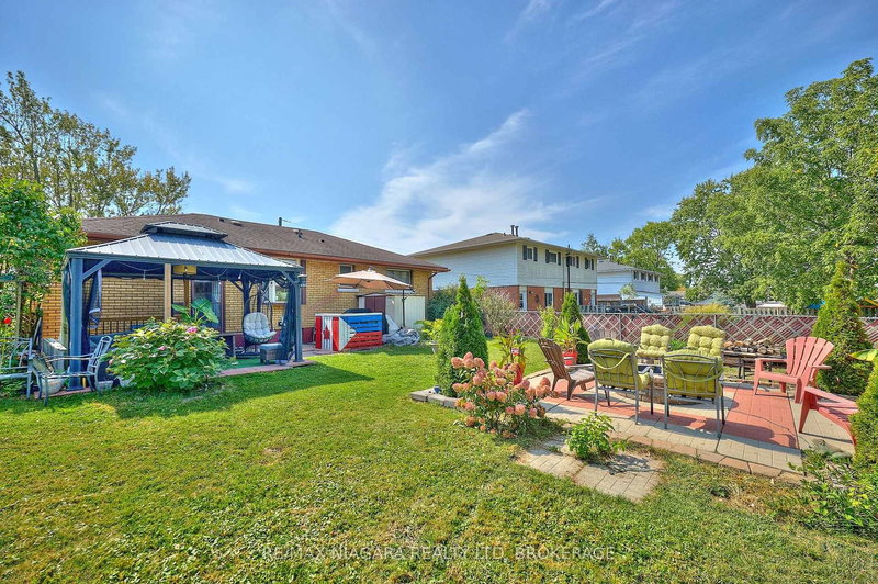 316 Bowen Rd, Fort Erie, L2A 2Y9 | Image 3