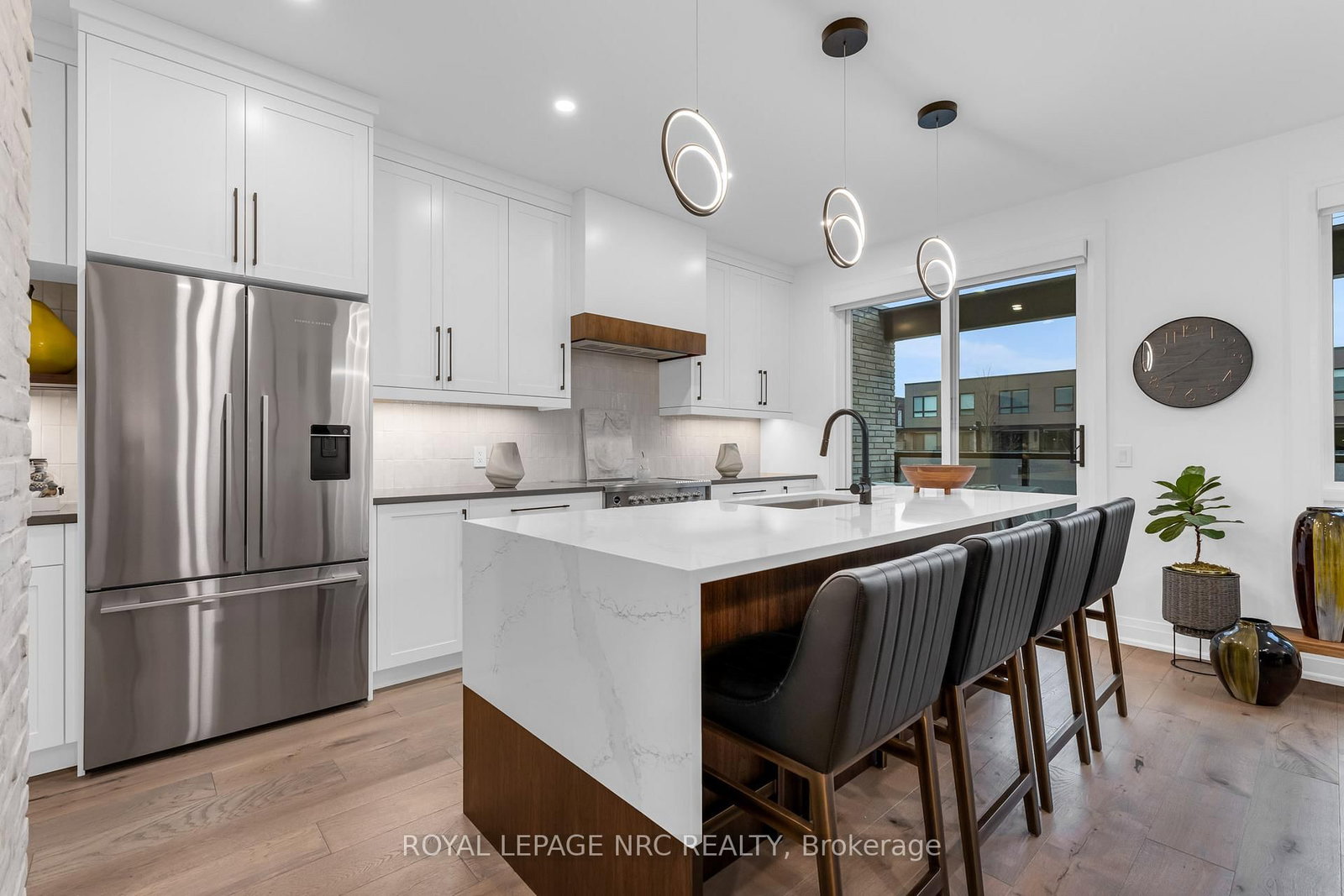 Townhouse for sale at 88 Moody Street, Pelham, Ontario, L3E 0B3 - Fonthill - MLS: X12701346