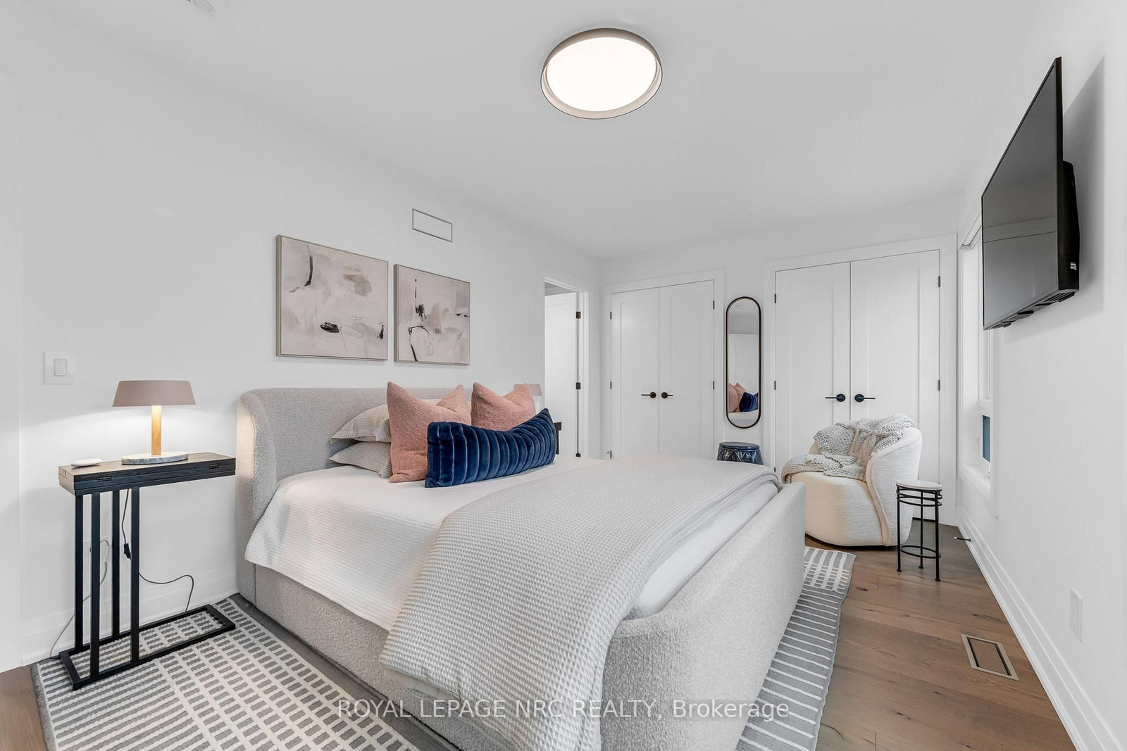 Townhouse for sale at 88 Moody Street, Pelham, Ontario, L3E 0B3 - Fonthill - MLS: X12701346