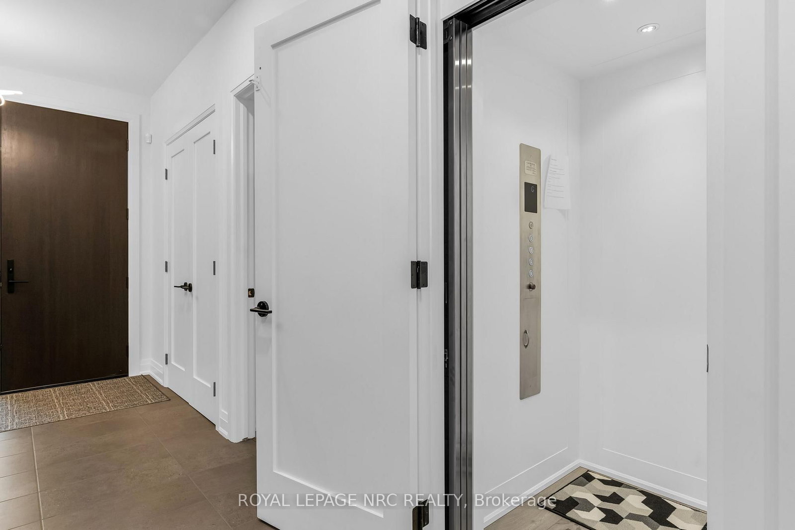 Townhouse for sale at 88 Moody Street, Pelham, Ontario, L3E 0B3 - Fonthill - MLS: X12701346