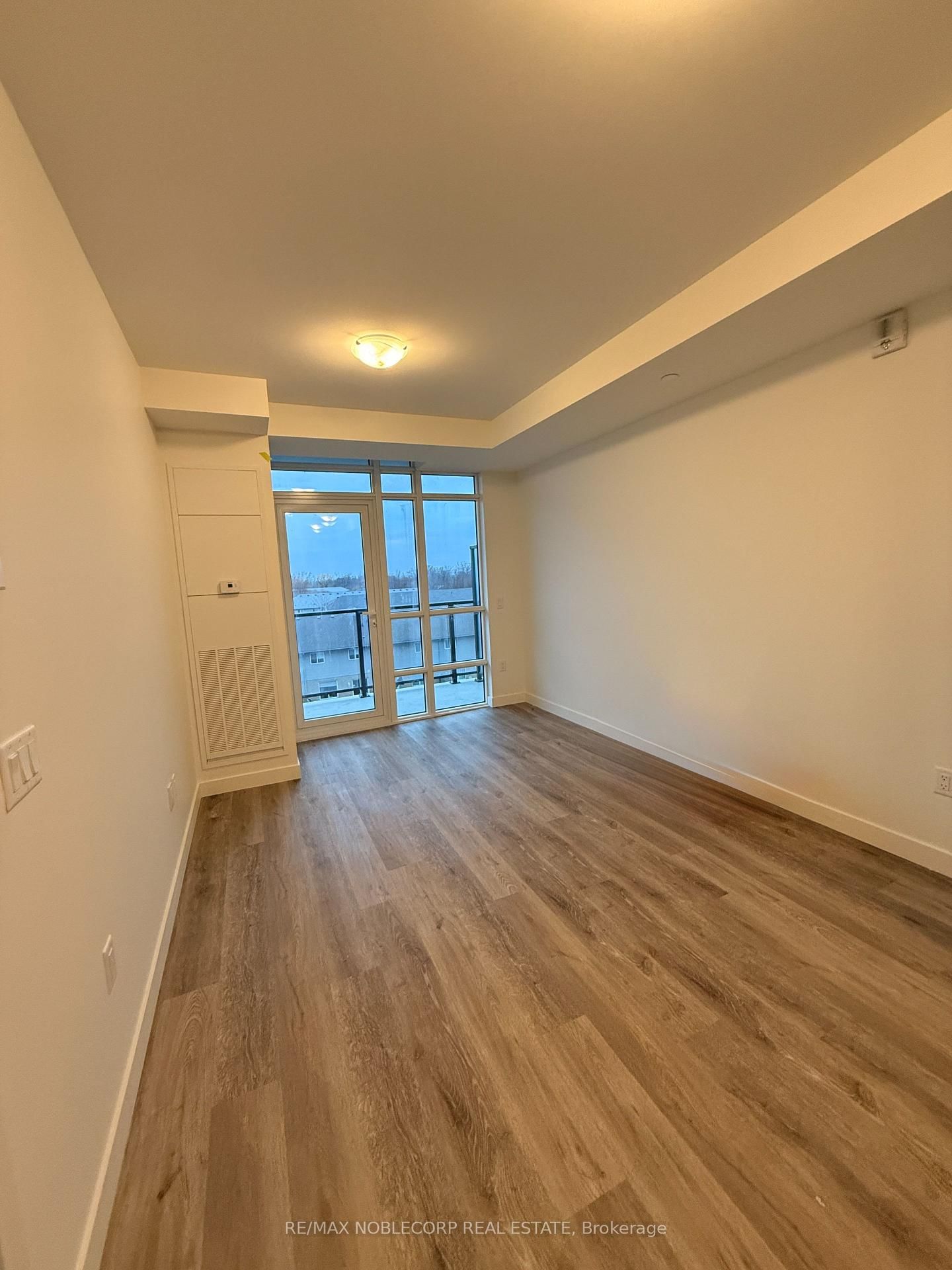 Condo for lease at 403-461 Green Road, Hamilton, Ontario, L8E 0L5 - Lakeshore - MLS: X12701486