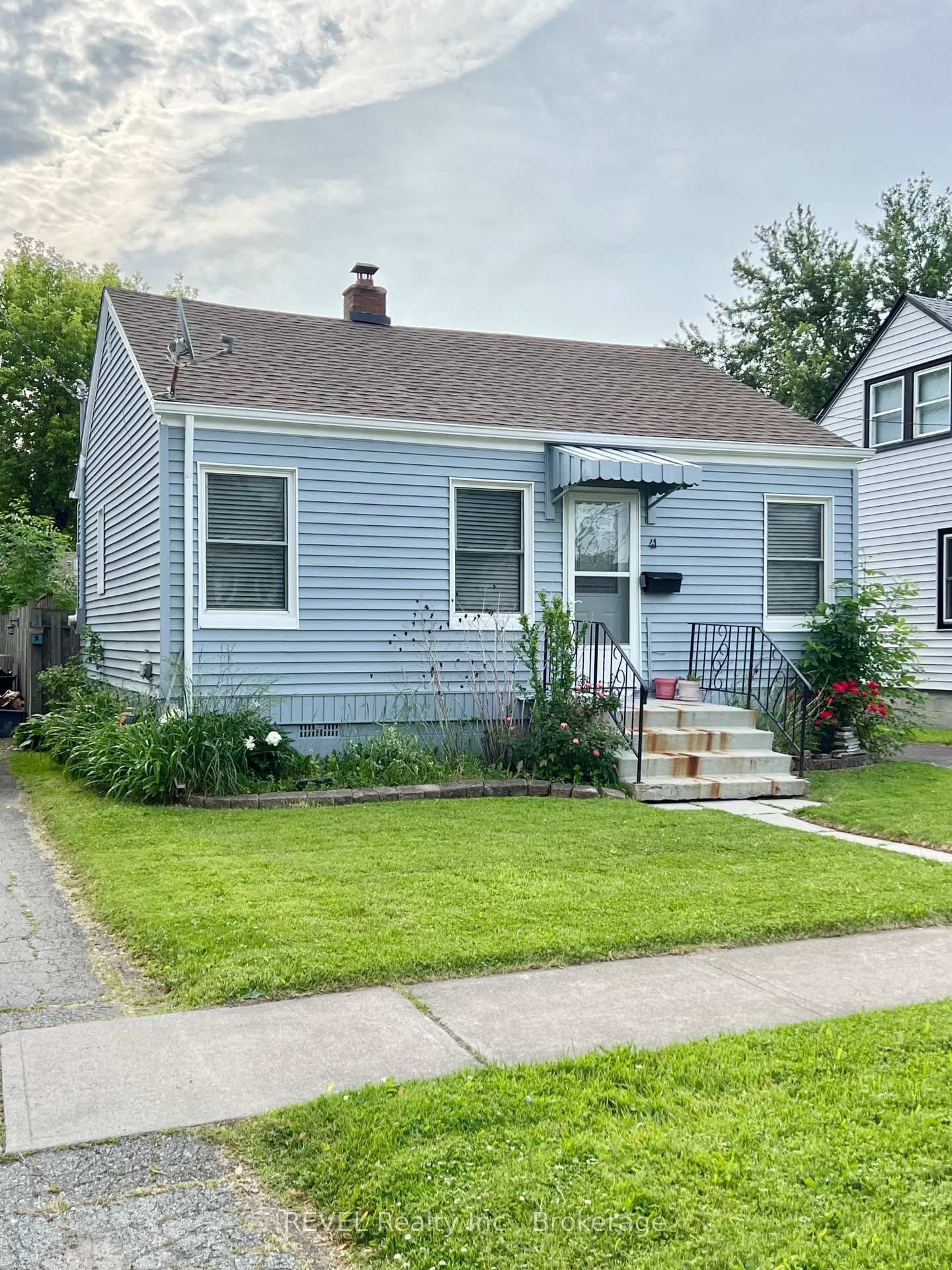 Detached House for sale at 41 Aberdeen Court, Fort Erie, Ontario, L2A 3Z1 - Central - MLS: X12702130