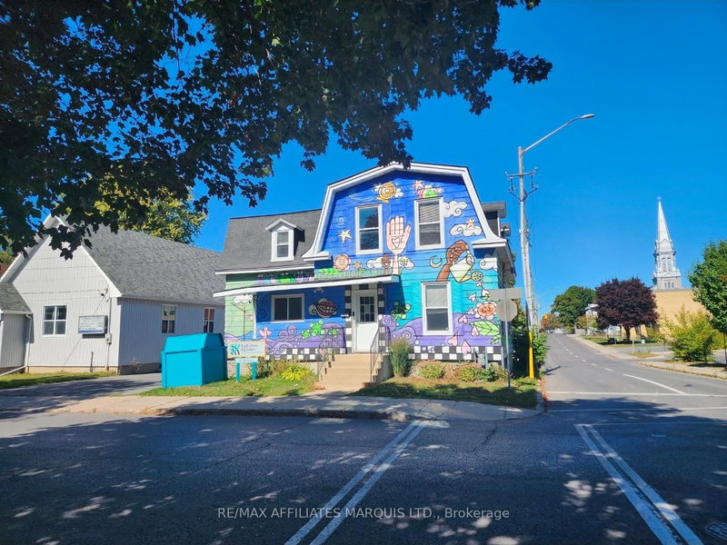 101 Third St W, Cornwall, K6J 2N9 | Image 2