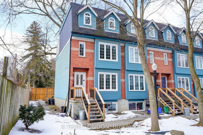 home for sale on 4-39 Regina Street