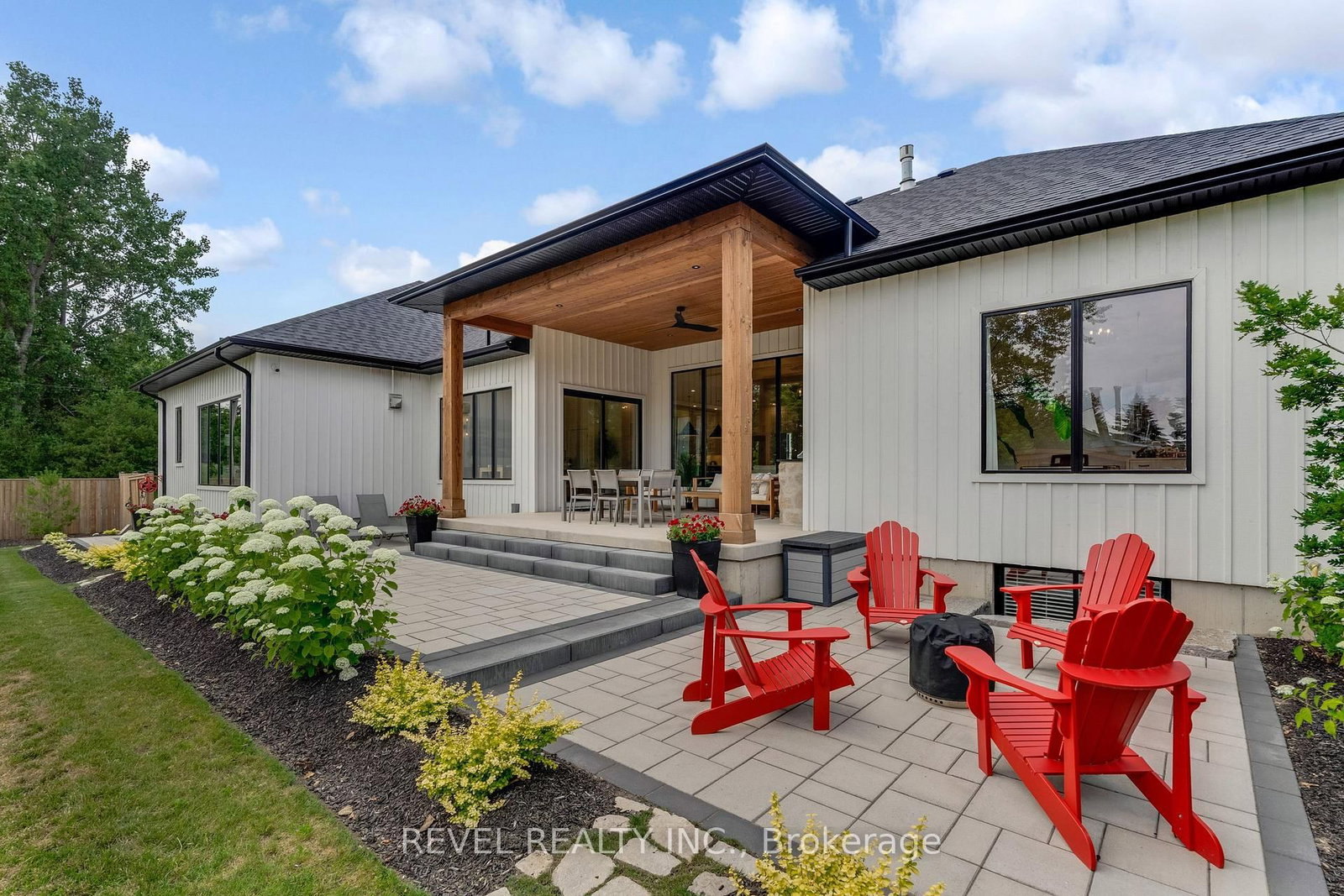 Detached House for sale at 4678 Lobsinger Line, Wellesley, Ontario, N0K 1L0 - MLS: X12702954