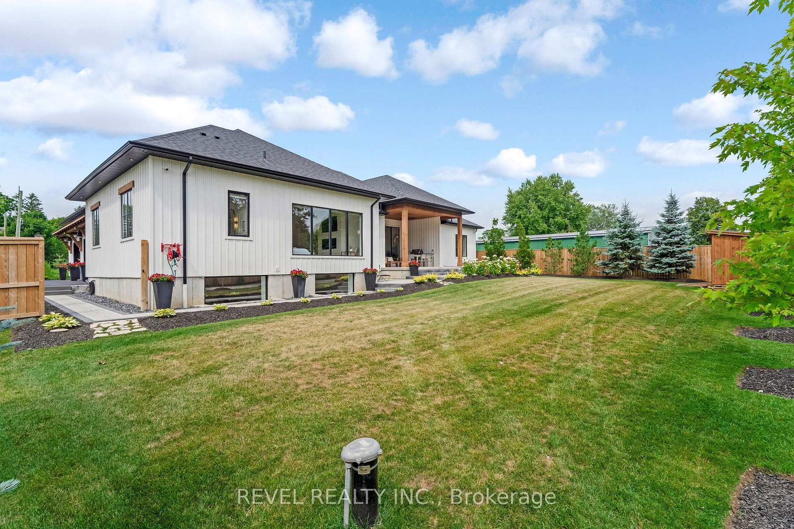 Detached House for sale at 4678 Lobsinger Line, Wellesley, Ontario, N0K 1L0 - MLS: X12702954