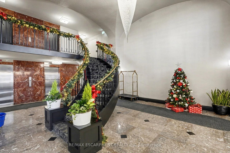 218 - 500 Green Rd, Hamilton, L8E 3M6 | Image 2