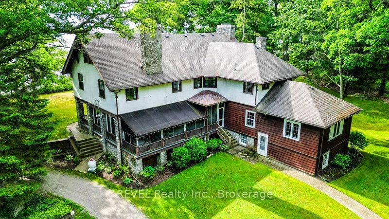 home for sale on 683 Pt Abino Road S