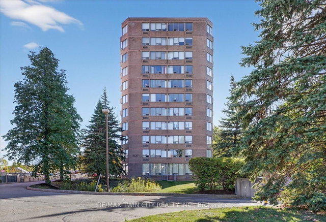 506 - 3227 King Street E