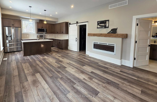 1 - 590 Hatch Street