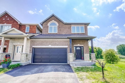 1074 Northgraves Crescent