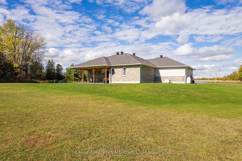 17026 Myers Rd, South Stormont, K0C 2A0 | Image 2