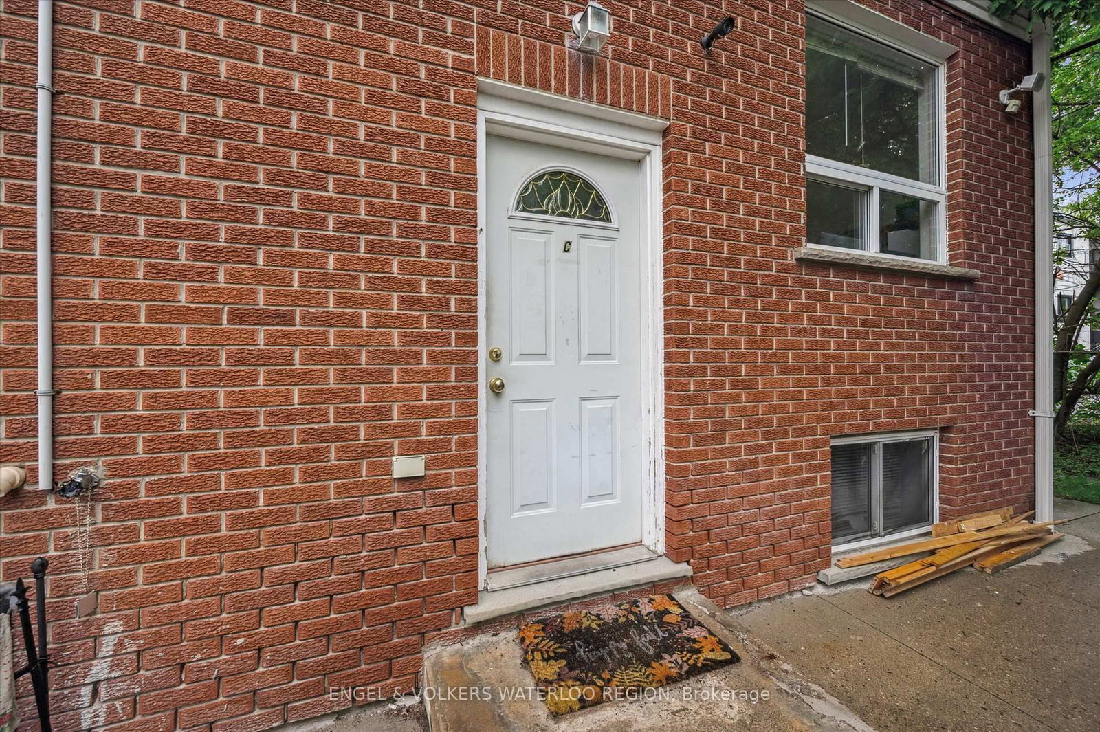 155 University Avenue E - Photo 11