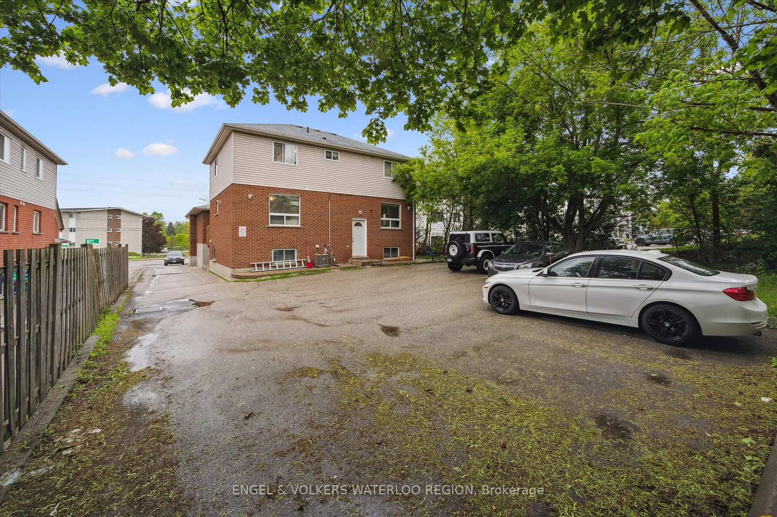 155 University Avenue E - Photo 14