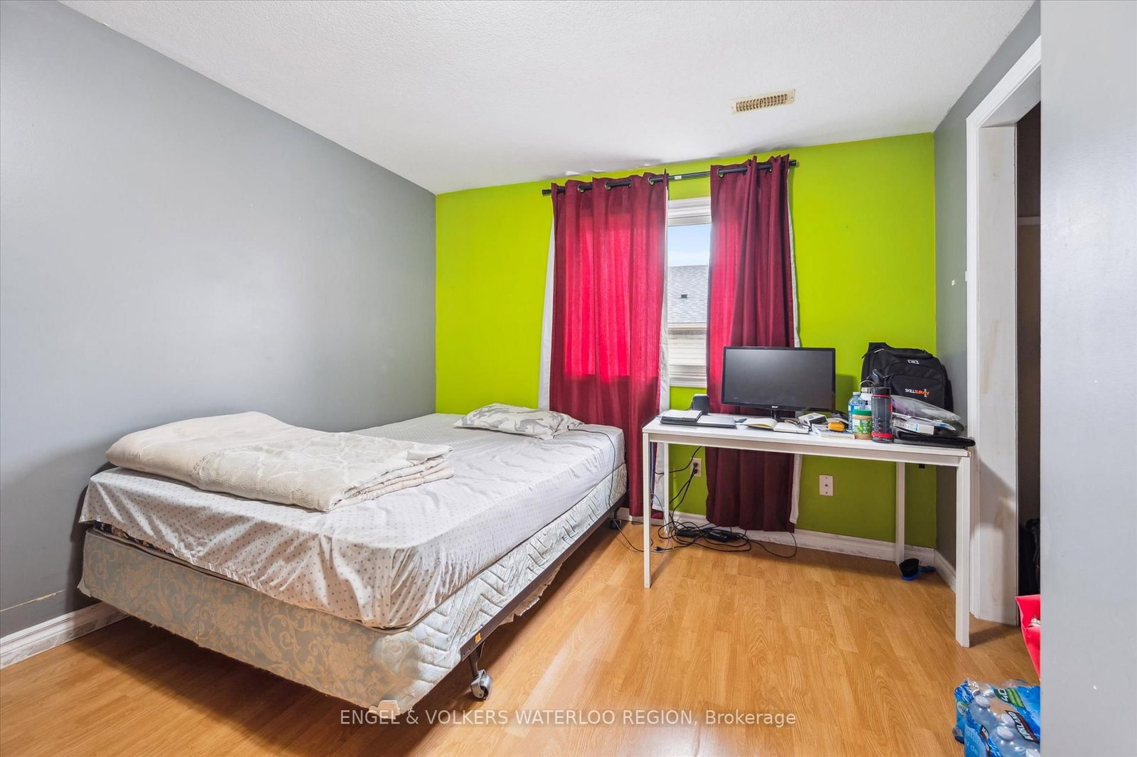 155 University Avenue E - Photo 34