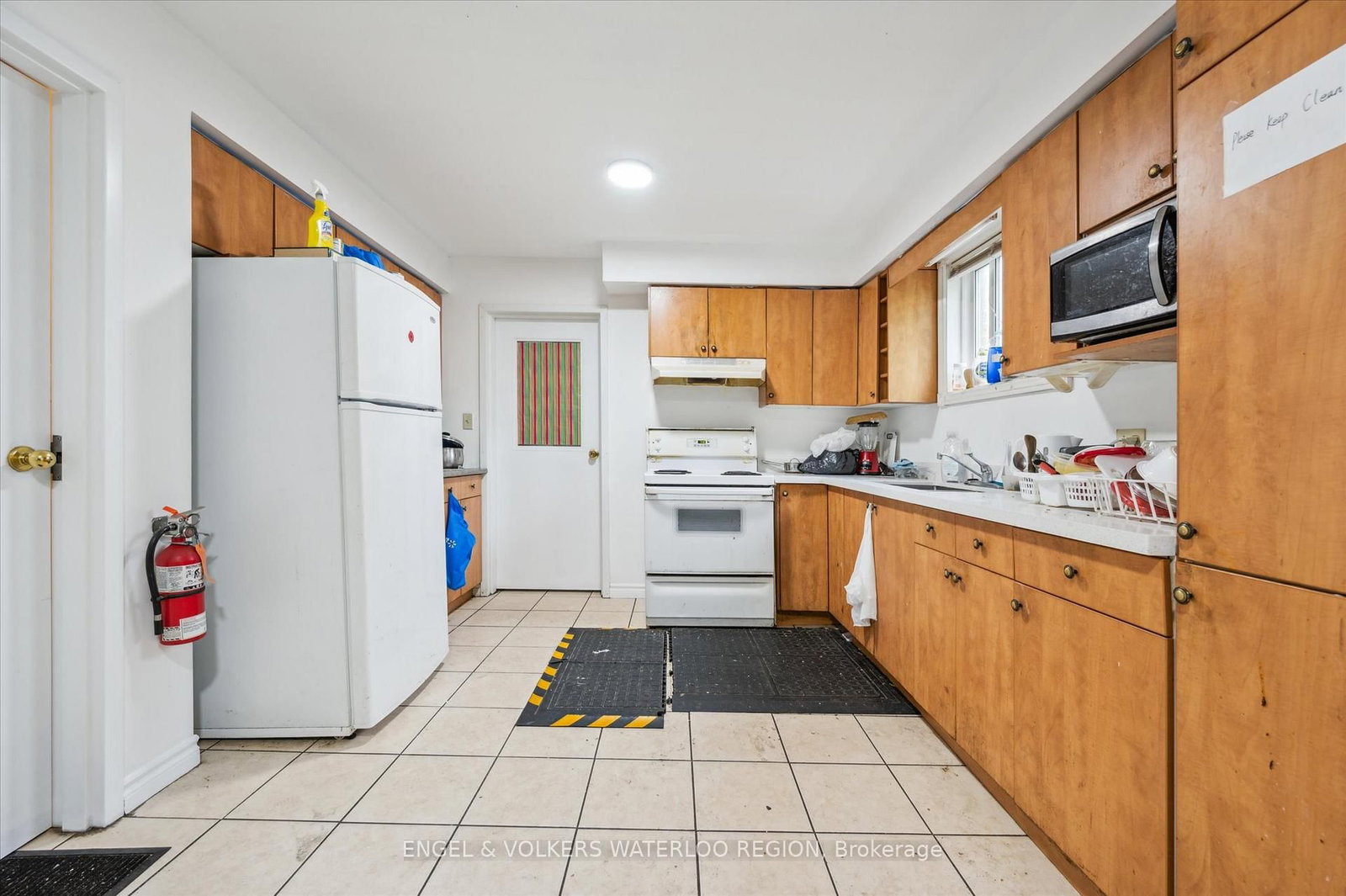 155 University Avenue E - Photo 35