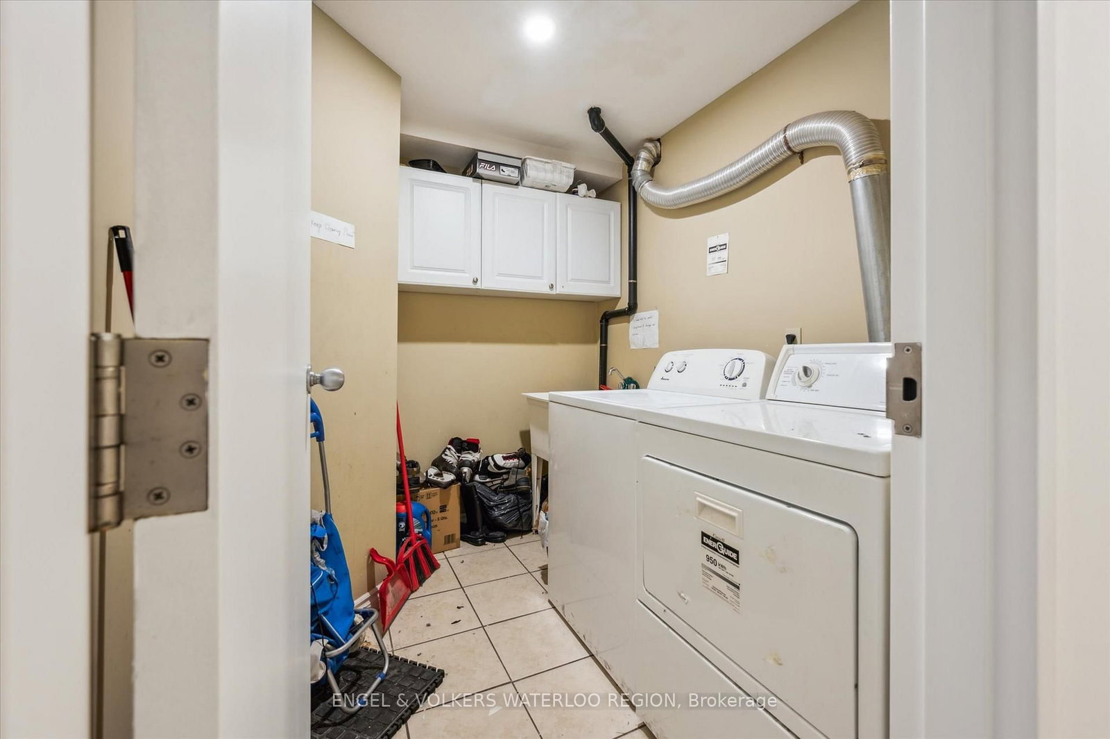 155 University Avenue E - Photo 40