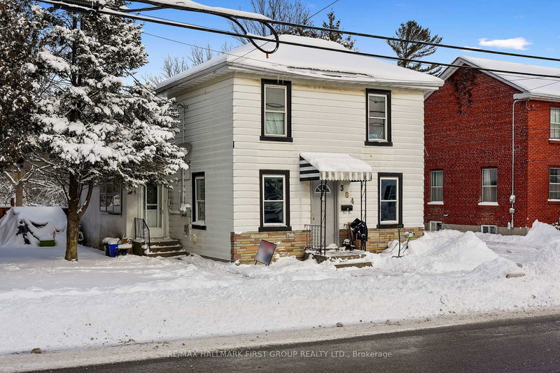home for sale on 384 King Street W