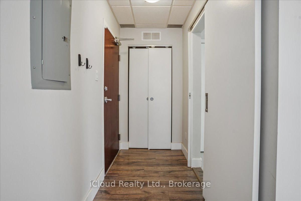 15 Devitt Avenue S, Unit 104 - Photo 3