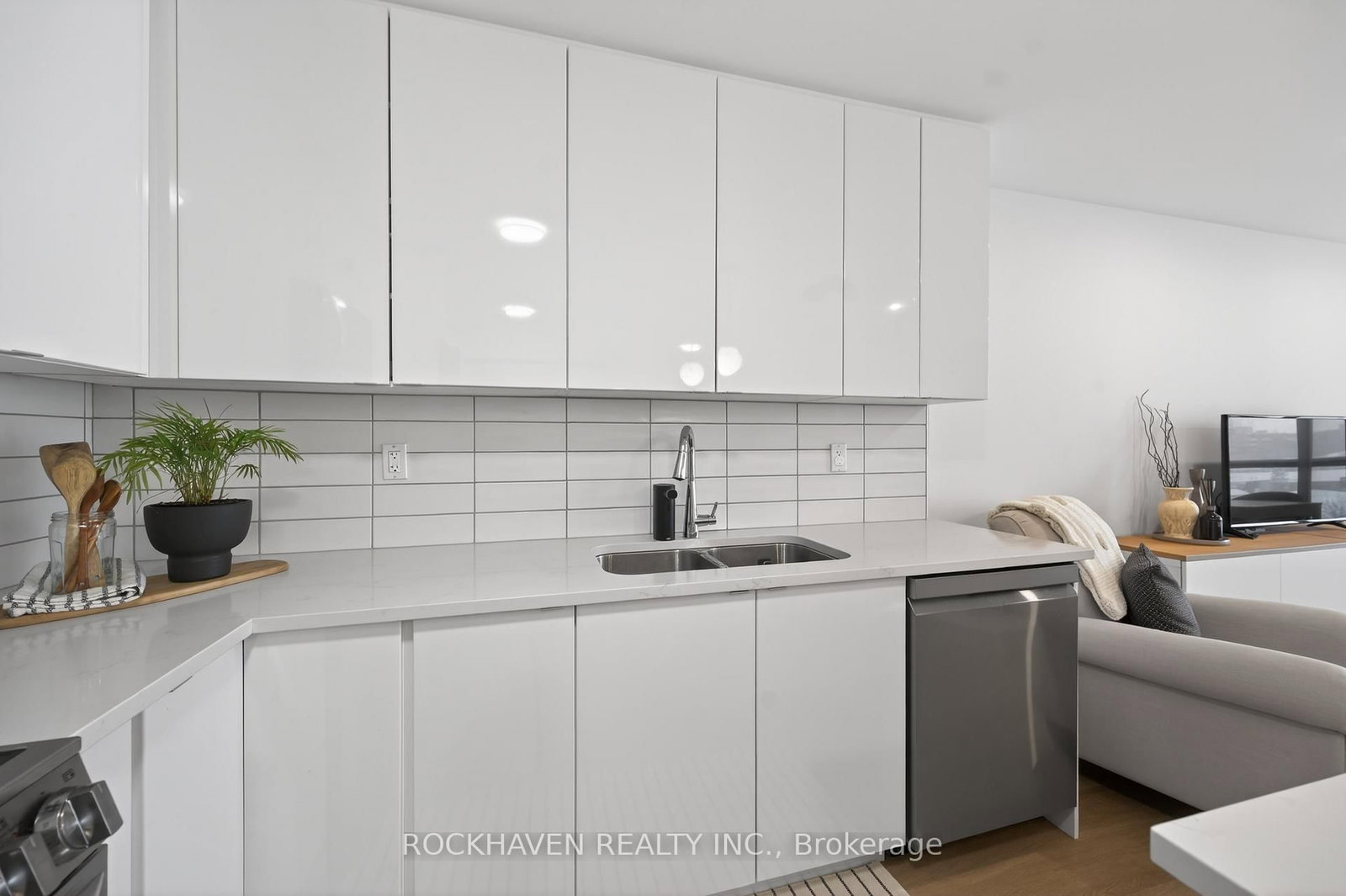 Condo for sale at 503-5 Hamilton Street, Hamilton, Ontario, L8B 2A4 - Waterdown - MLS: X12707442