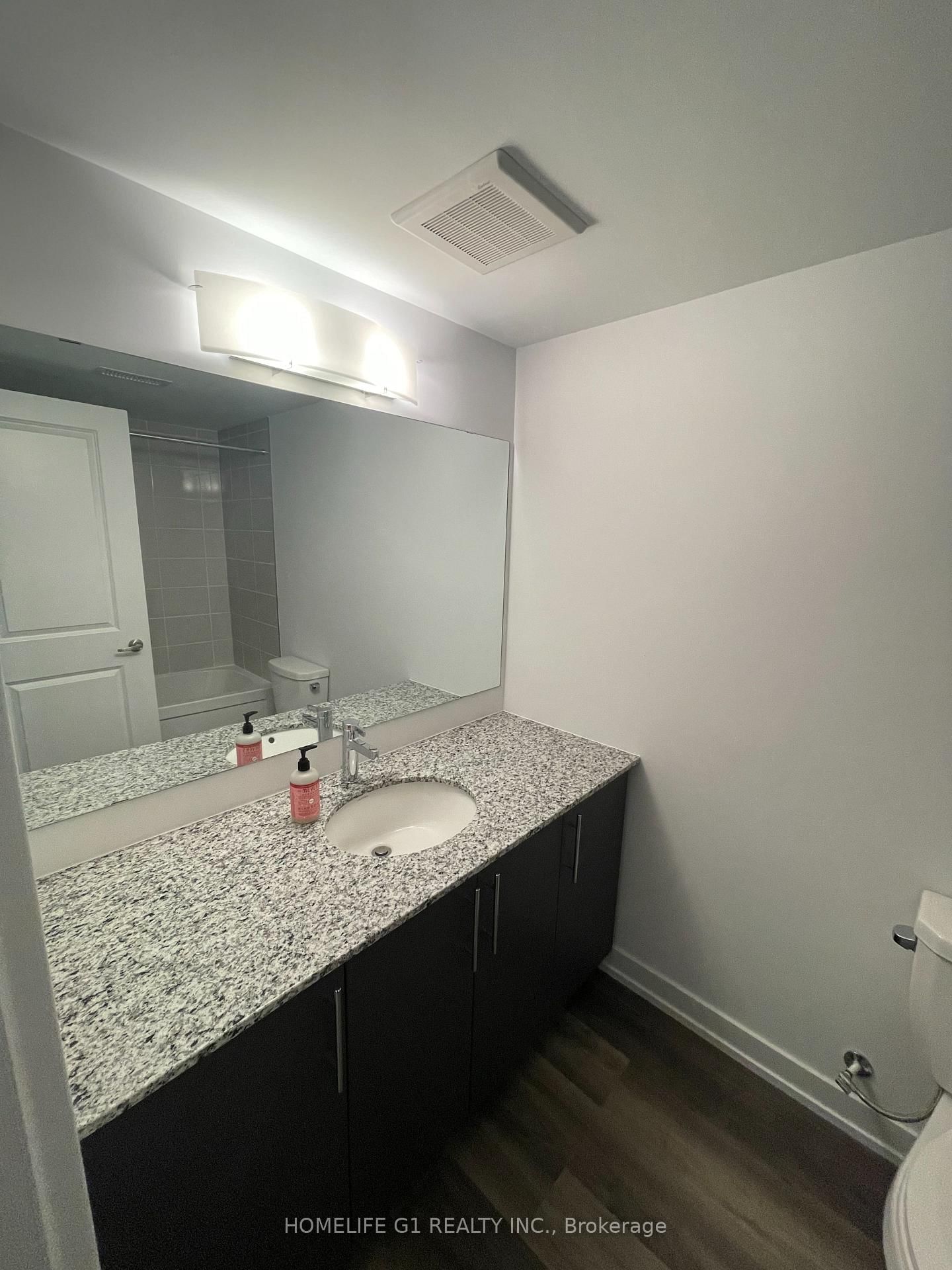 205 West Oak Trail, Unit 29 - Photo 7