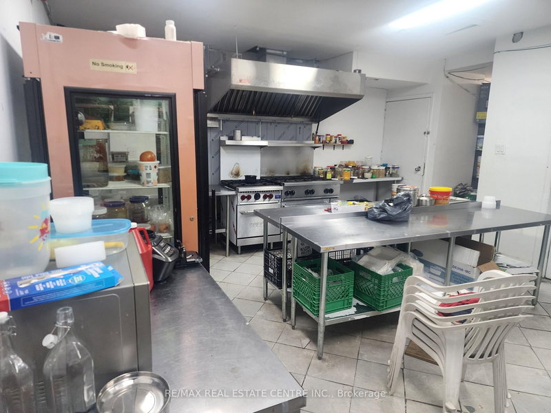 1155 University Ave. West Ave W, Windsor, N9A 5T1 | Image 2