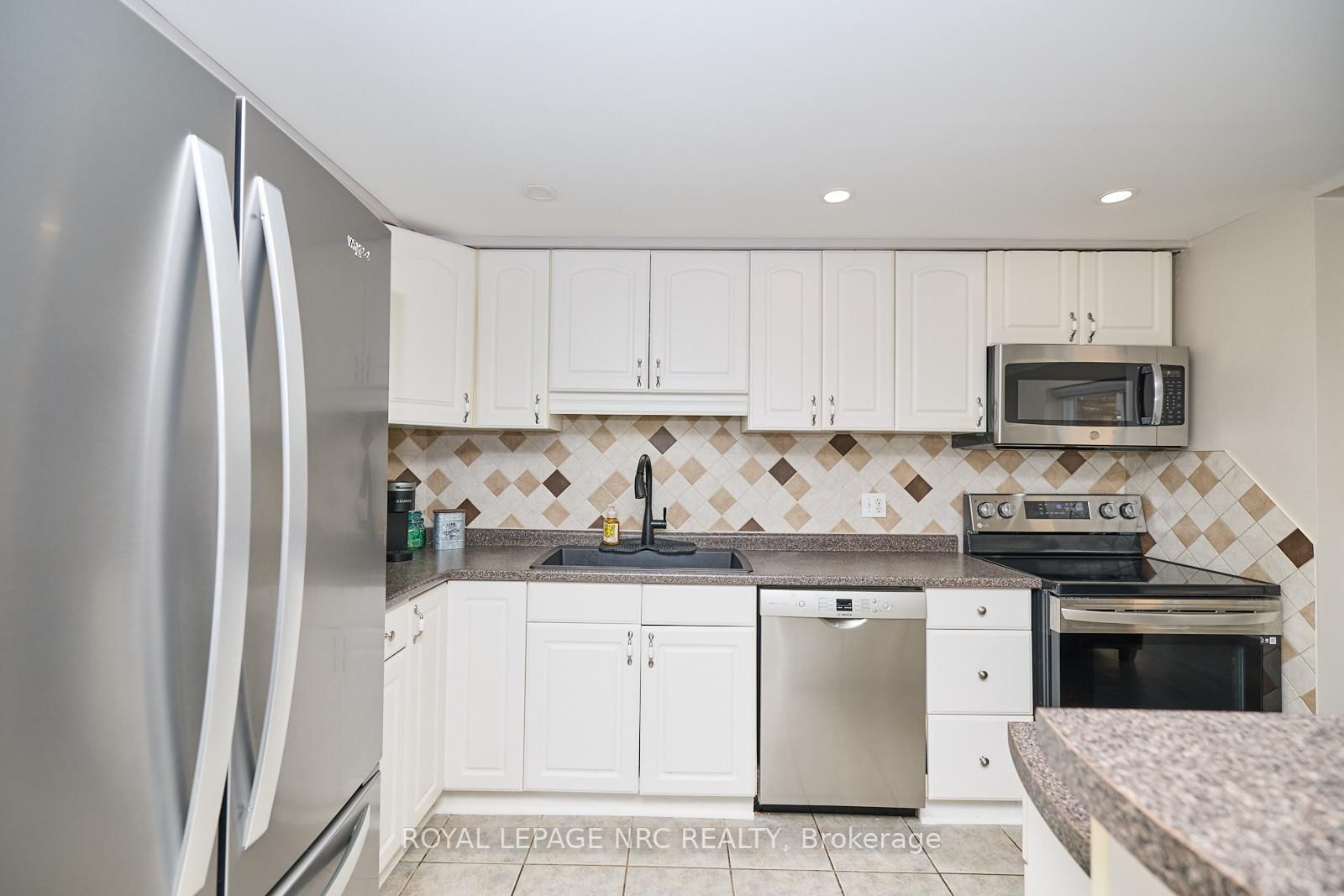 20 John Street, Unit 109 - Photo 13